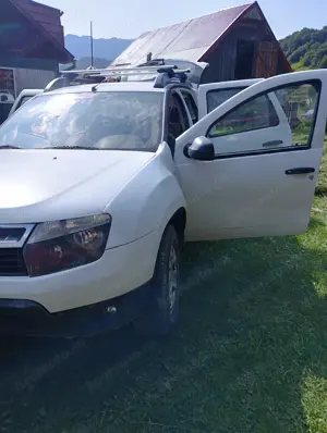 Vând Dacia Duster in stare foarte bună 4*4 diesel..an 2013