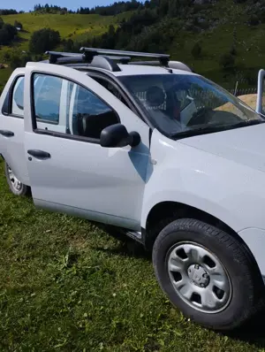 Vând Dacia Duster in stare foarte bună 4*4 diesel..an 2013 - imagine 6