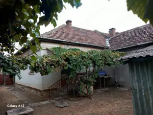 BRASADAS vinde casa 3 cam. zona Unirii teren 550mp. - imagine 3 BRASADAS vinde casa 3 cam. zona Unirii teren 550mp. - imagine 3