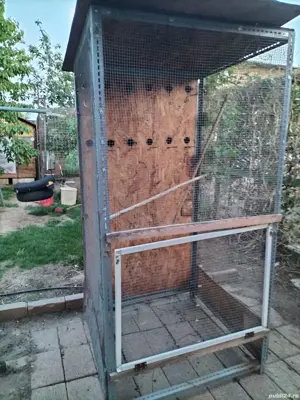 Vand voliera foarte mare pentru pasari exotice cu 12 cuiburi incluse - imagine 2 Vand voliera foarte mare pentru pasari exotice cu 12 cuiburi incluse - imagine 2