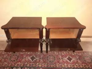 Vand doua noptiere din lemn lucios - imagine 2