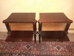 Vand doua noptiere din lemn lucios - imagine 4