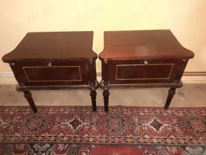 Vand doua noptiere din lemn lucios - imagine 5