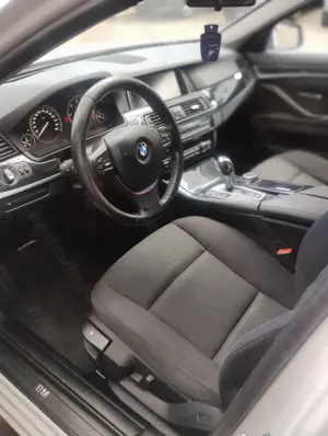 BMW Seria 5, F11, Inmatriculat - imagine 7 BMW Seria 5, F11, Inmatriculat - imagine 7