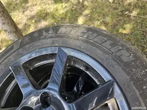 genți cu cauciucuri