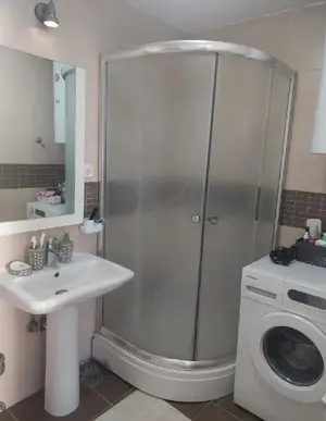 Garsoniera de inchiriat in zona Romana - imagine 3 Garsoniera de inchiriat in zona Romana - imagine 3