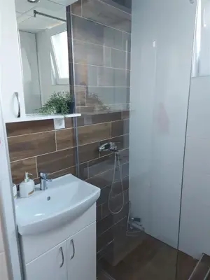 Inchiriere garsoniera Tei - imagine 4