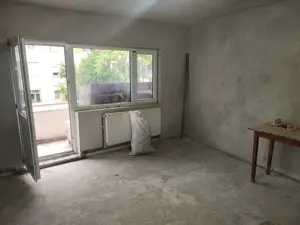 Apartament cu 2 camere, decomandat, etajul 2,model mare, zona Shopping City  - Timișoara