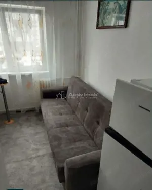 Garsoniera - Tractorul