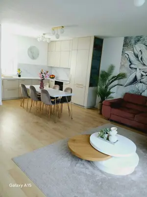 Garsoniera in zona Izvor