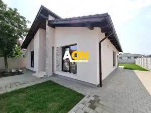 Casa 3 Camere, 100 mp, Teren 330 mp, Toate Utilitatile, Zona Micesti