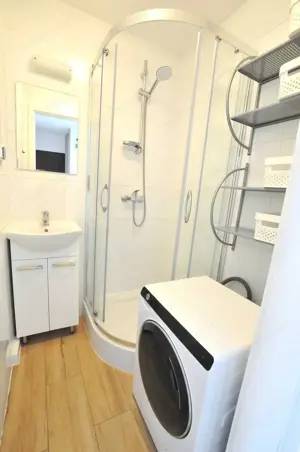 Garsoniera in zona Unirii - imagine 5