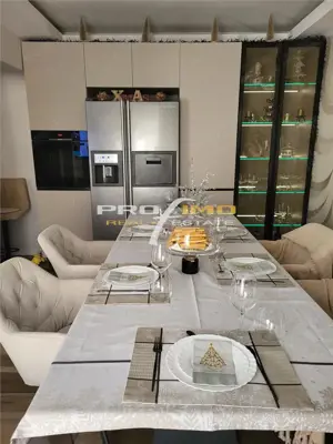 Faleza Nord - Bld.Mamaia, Vila Moderna P+1E+M, Piscina