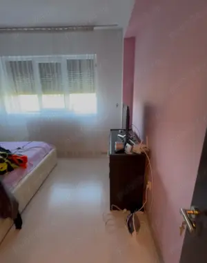 De inchiriat - Apartament modern, complet mobilat - imagine 4