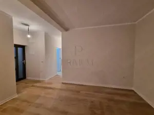 Duplex pe plan - 4 camere - zona linistita - terasa mare - imagine 3