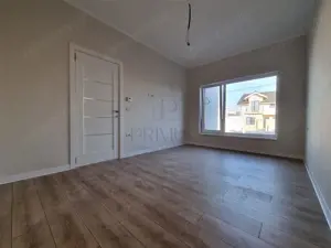 Duplex pe plan - 4 camere - zona linistita - terasa mare - imagine 5