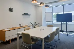 Acces all-inclusive la un spațiu de birou profesional pentru 10 persoane în Regus City Gate