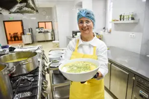 Angajăm bucătăreasă 