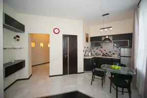 Apartament cu o camera de inchiriat in zona Lipovei - imagine 2 Apartament cu o camera de inchiriat in zona Lipovei - imagine 2