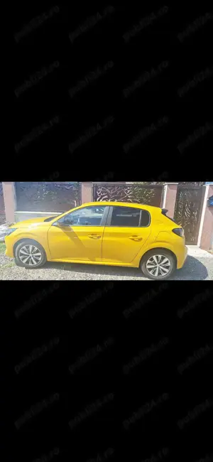 Vand peugeot 208, 2023, 4685 km- 12500 euro - imagine 3