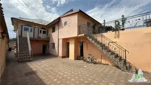 Casa individuala cu 8 camere in zona metrou Republica