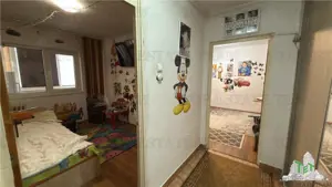 Apartament 3 camere 2 bai bloc 1984 zona metrou 1 Decembrie 1918 - imagine 3