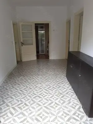 Proprietar dau în chirie apartament cu 2 camere decomandate aflat în casă. - imagine 9