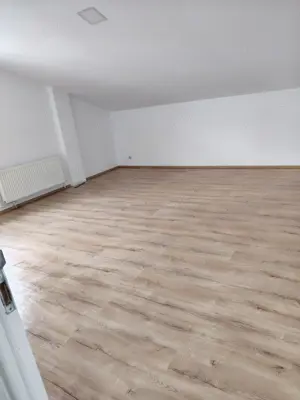 Inchiriez apartament 3 camere Dambovita - imagine 4