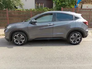 Honda HR-V 1.5 i-VTEC Executive automatic navi camera 68.000 km  - imagine 2