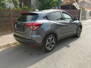 Honda HR-V 1.5 i-VTEC Executive automatic navi camera 68.000 km  - imagine 5