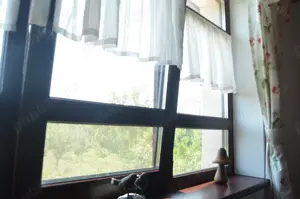 Casa de locuit 5(cinci ) camere la cheie-Radila -Valea Calugareasca - imagine 4