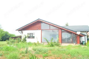 Casa de locuit 5(cinci ) camere la cheie-Radila -Valea Calugareasca - imagine 9