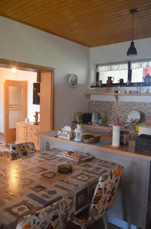 Casa de locuit 5(cinci ) camere la cheie-Radila -Valea Calugareasca - imagine 6