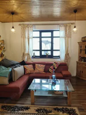Casa de locuit 5(cinci ) camere la cheie-Radila -Valea Calugareasca - imagine 15