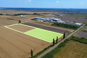 Covaci - teren industrial 12908 mp - fron stradal: 80 metri liniari