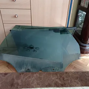 Geamuri negre originale Opel Astra J combi 2011 - imagine 2