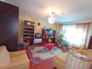 Apartament 3 camere decomandat