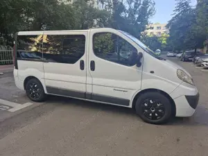  Autoturism Opel Vivaro minibus   - imagine 4