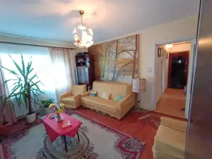 Apartament 3 camere decomandat - imagine 2