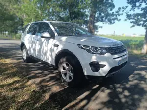 Land Rover Discovery Sport TD4  AWD 2016, Xenon, Line assist, Diesel, 1999cc, 180 CP, 7 locuri, Manu - imagine 10 Land Rover Discovery Sport TD4  AWD 2016, Xenon, Line assist, Diesel, 1999cc, 180 CP, 7 locuri, Manu - imagine 10