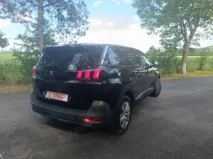 Peugeot 5008 BlueHDI 130cp S&S EAT 8 Active Business - imagine 4 Peugeot 5008 BlueHDI 130cp S&S EAT 8 Active Business - imagine 4