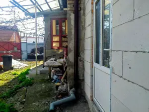 Vând casă în Reghin, singur în curte  - imagine 2