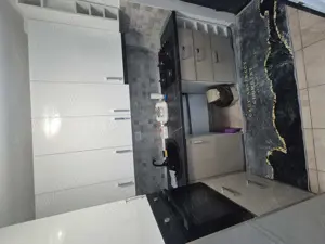 Vand Garsoniera 24mp etaj 3 4 zona Industriala.  - imagine 6