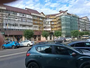 Echipe muncitori termosistem  - imagine 2