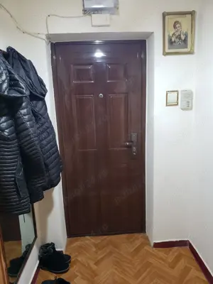 vand apartament 2 camere Petrosani, Hunedoara - imagine 6