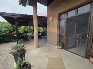 Casă de vis cu 4 dormitoare intr-o zona linistita din Salonta - imagine 14
