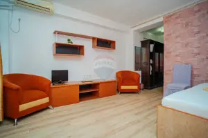 Oportunitate: Hotel cu 24 Camere de Vânzare - Centru Bârlad - imagine 9