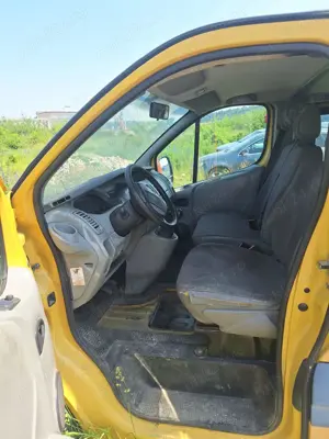 Renault trafic 2.0 litri an2008, 8+1 locuri - imagine 3