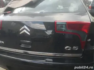 Vand ieftin piese de pe un C5 accidentat . Preturi simbolice . 