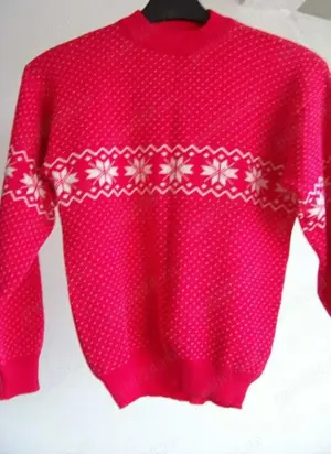 Bluzita cu motive de iarna